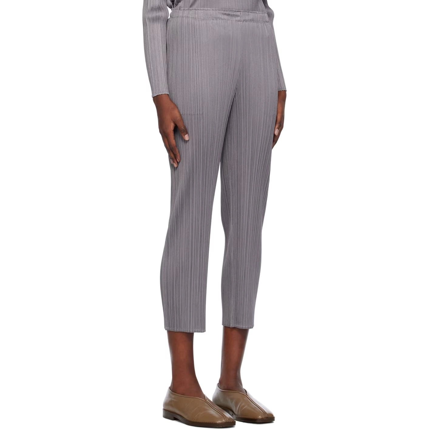 PLEATS PLEASE ISSEY MIYAKE