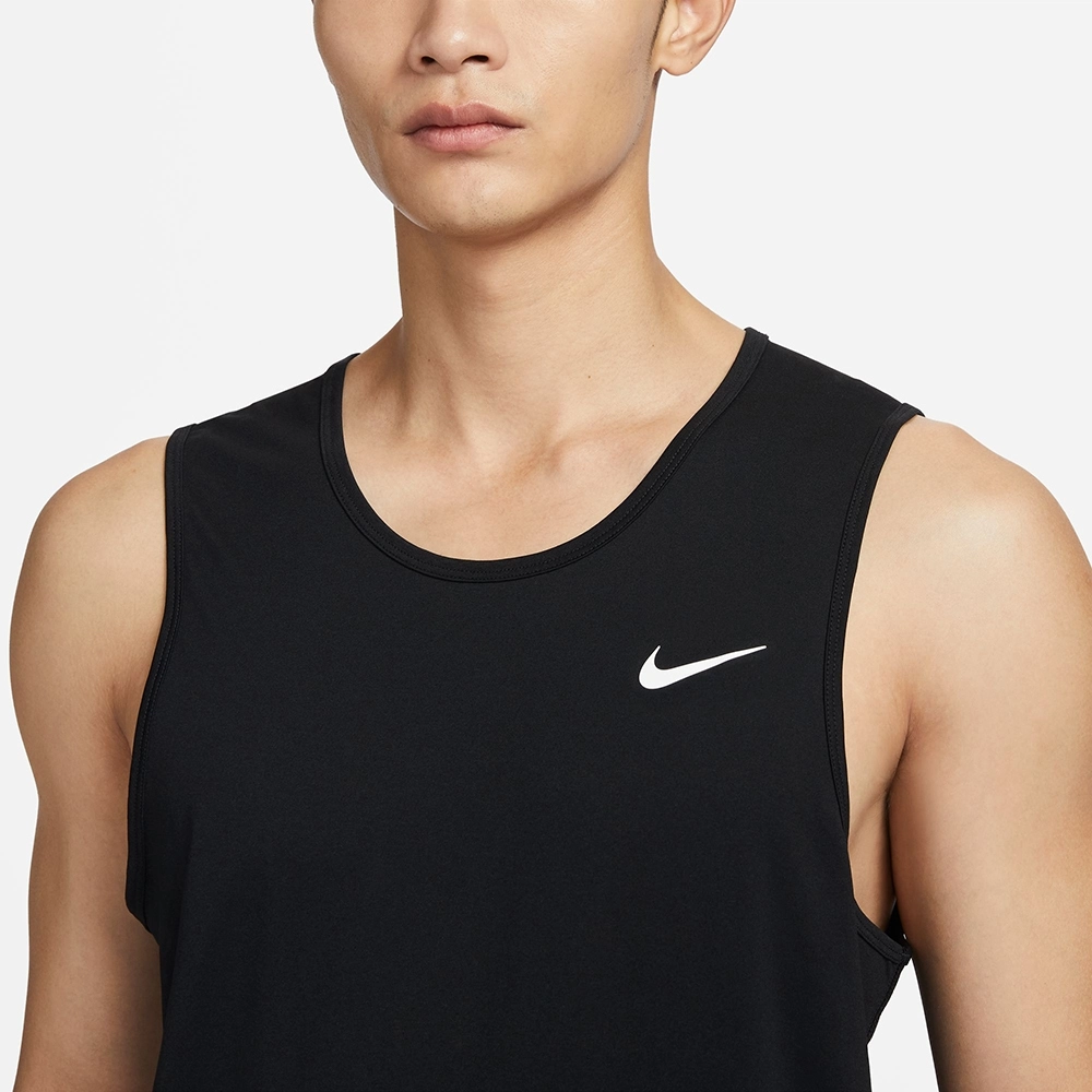 Nike Dri-FIT Hyverse Logo