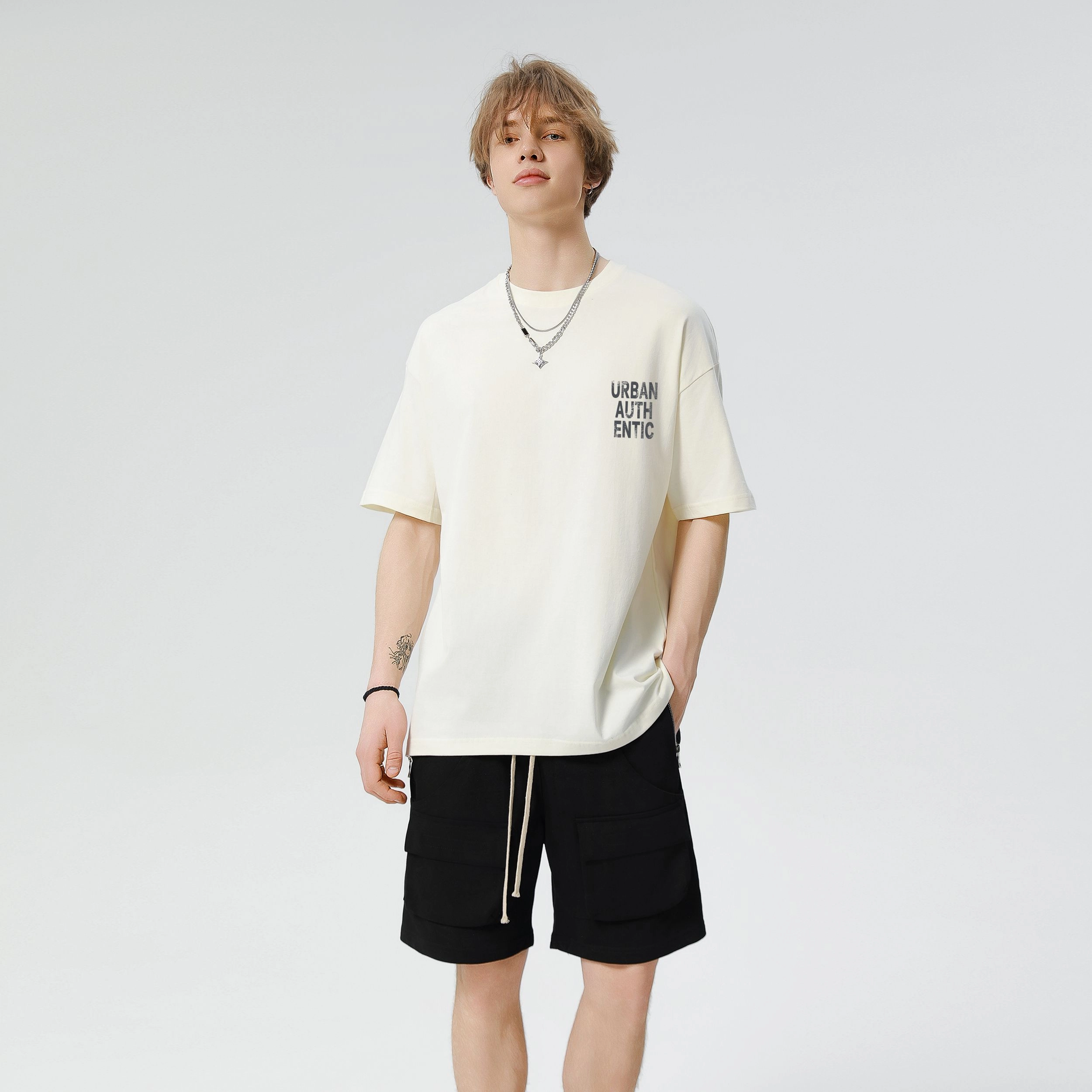 URBAN AUTHENTIC logoT