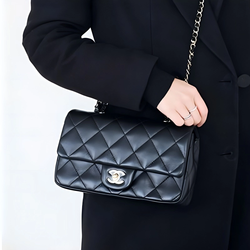CHANEL 25P