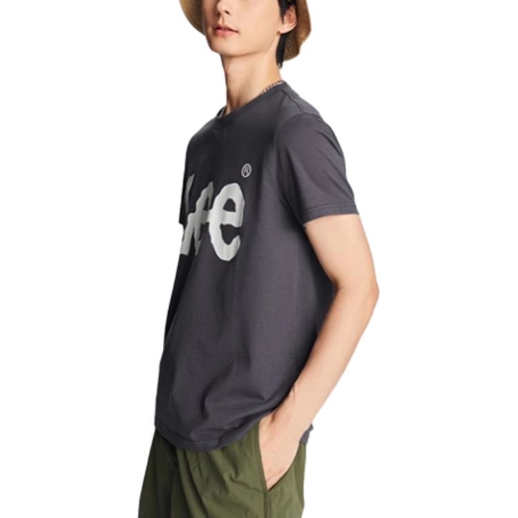 Lee T