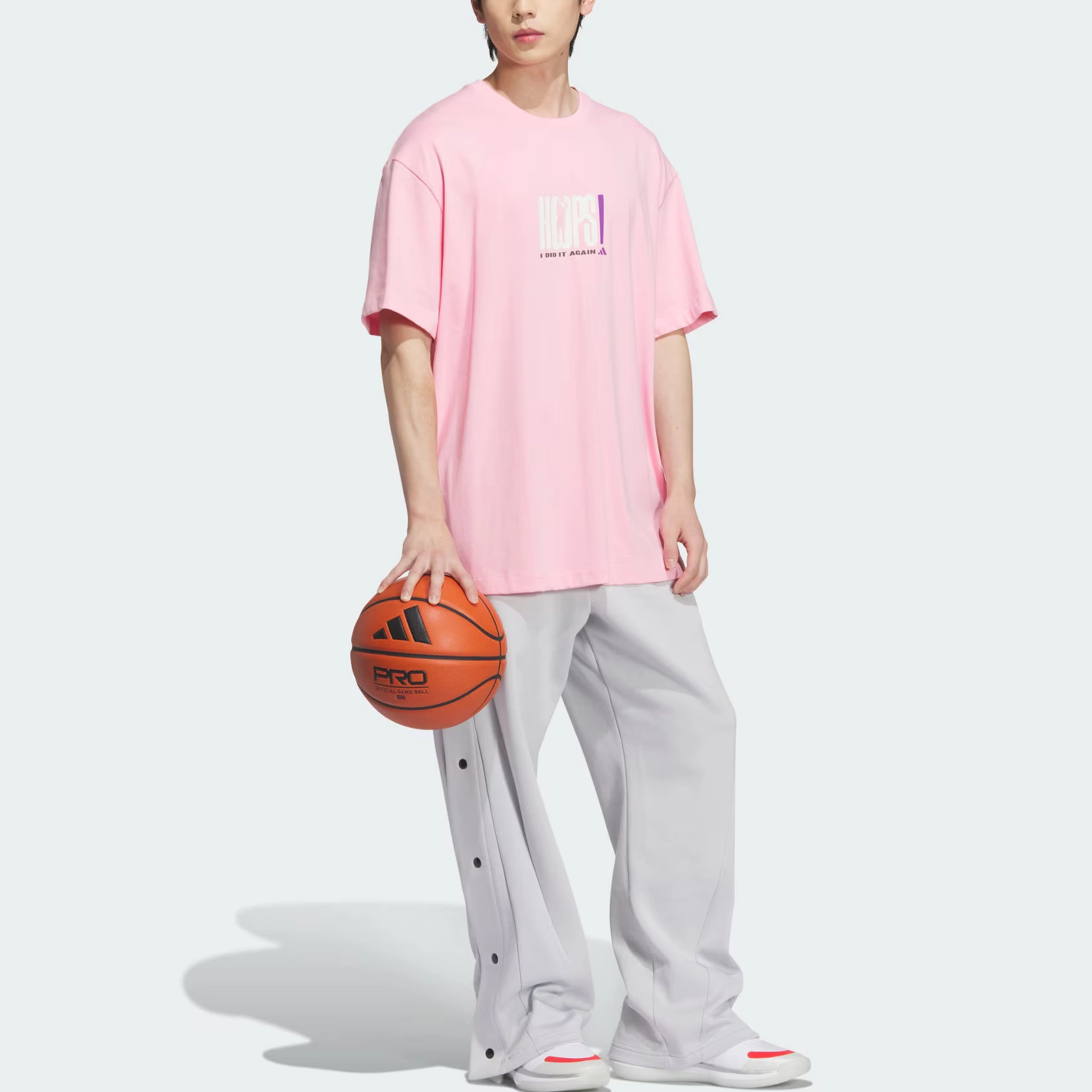 adidas BASKETBALL SS25 GRAPHIC logoT