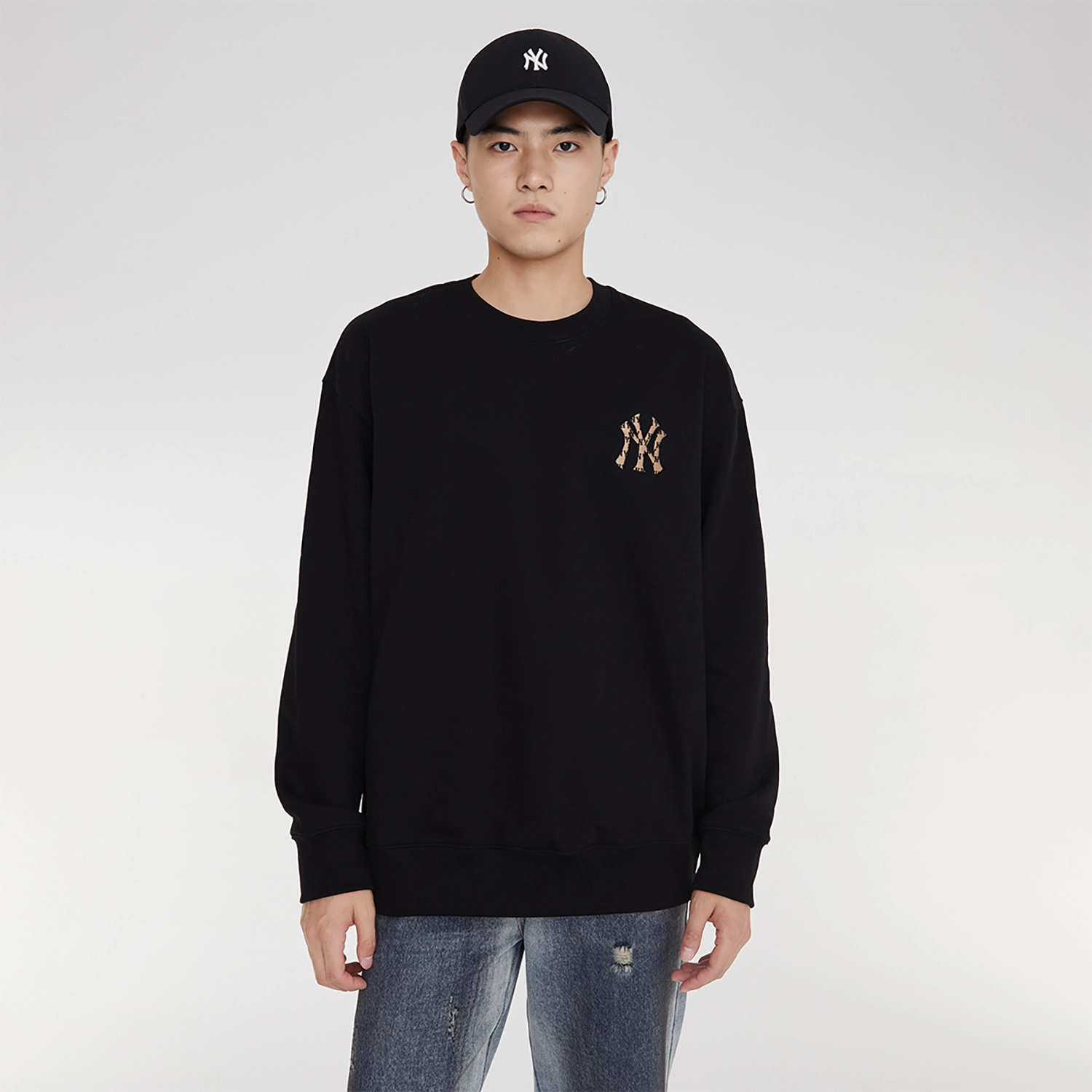 MLB 23FW Logo