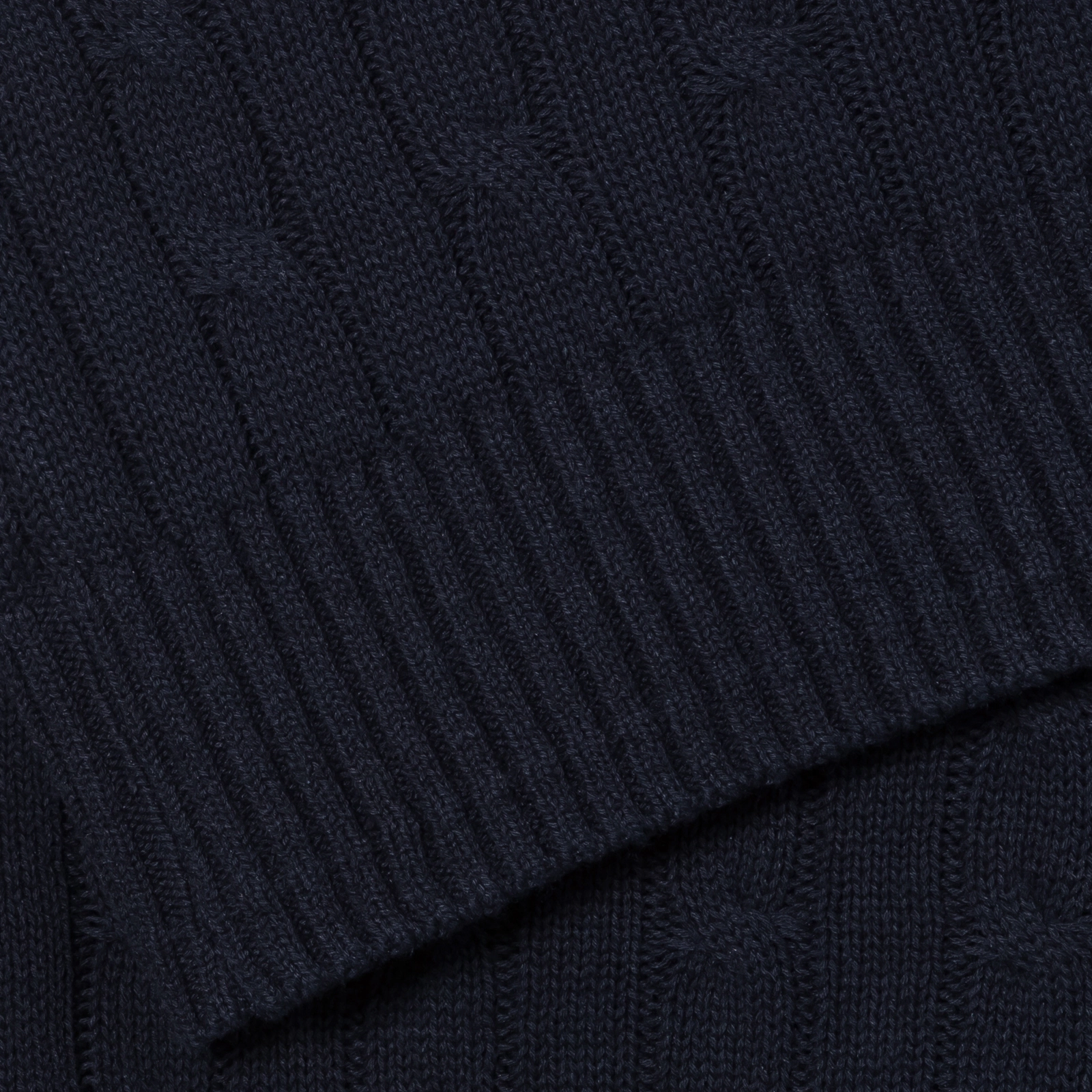 LACOSTE V