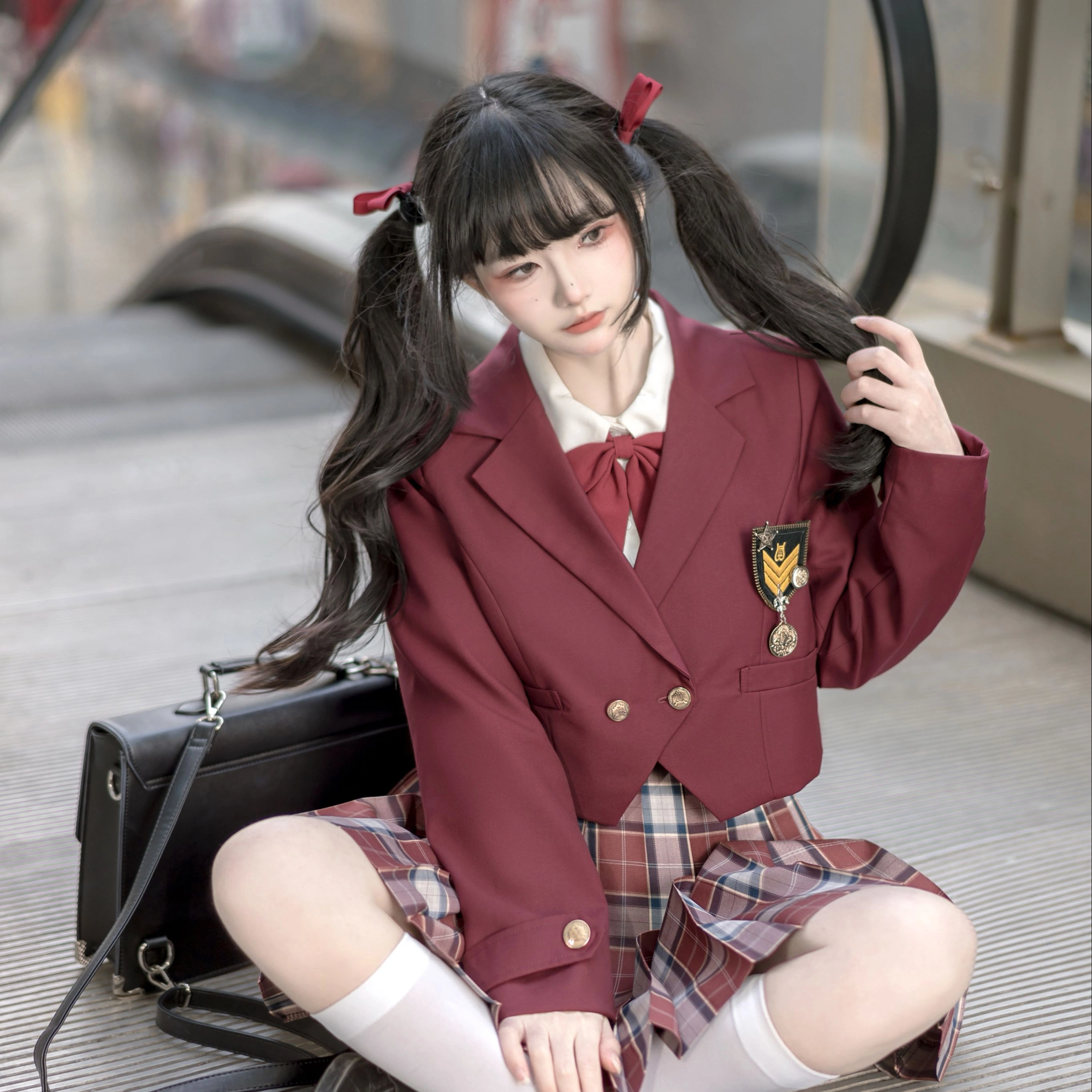 高桥十一 纯色徽章短款西服 女款 红色