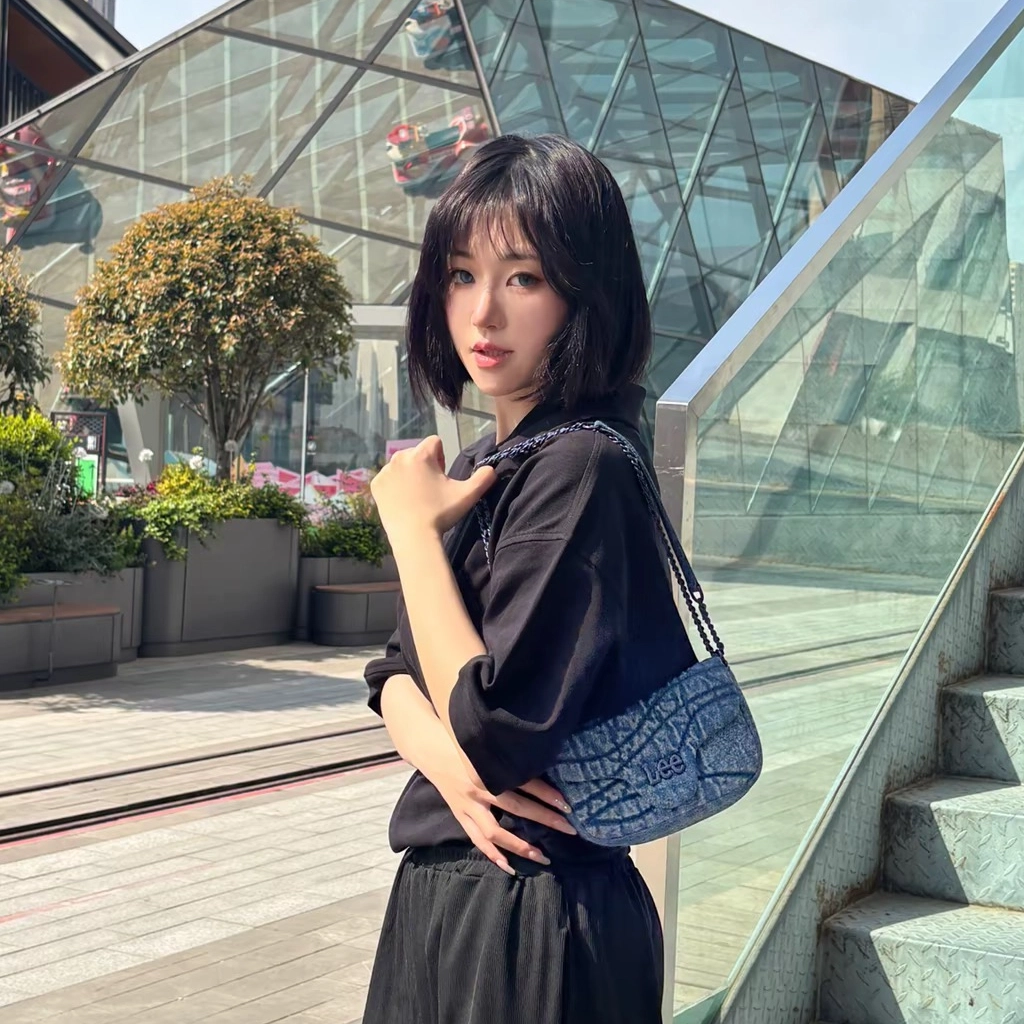 Lee