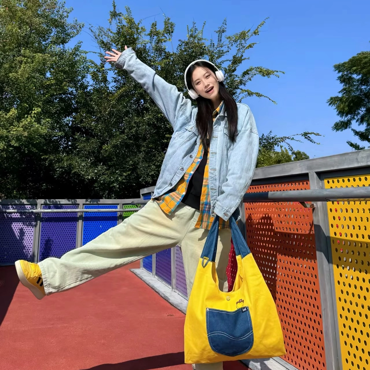 Lee x SMILEY
