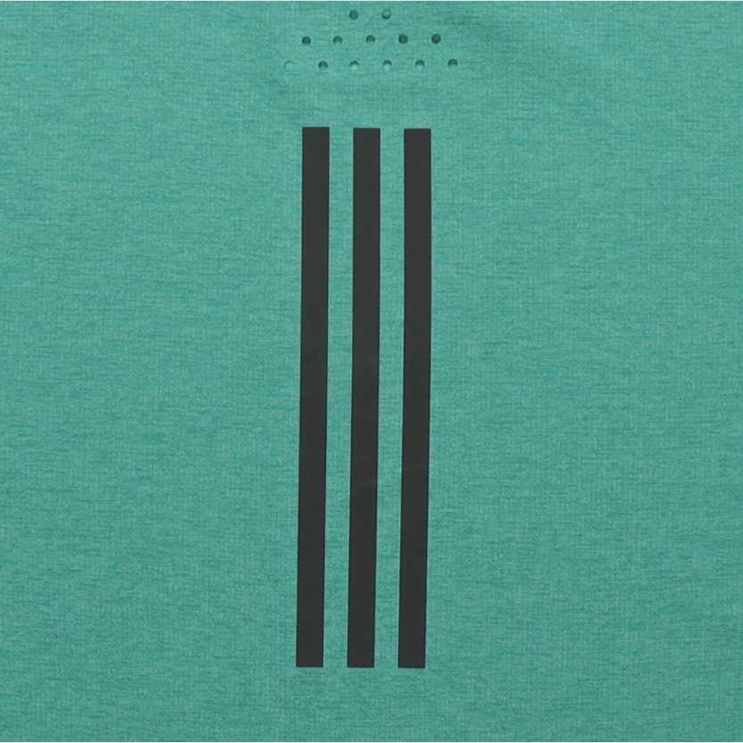adidas T