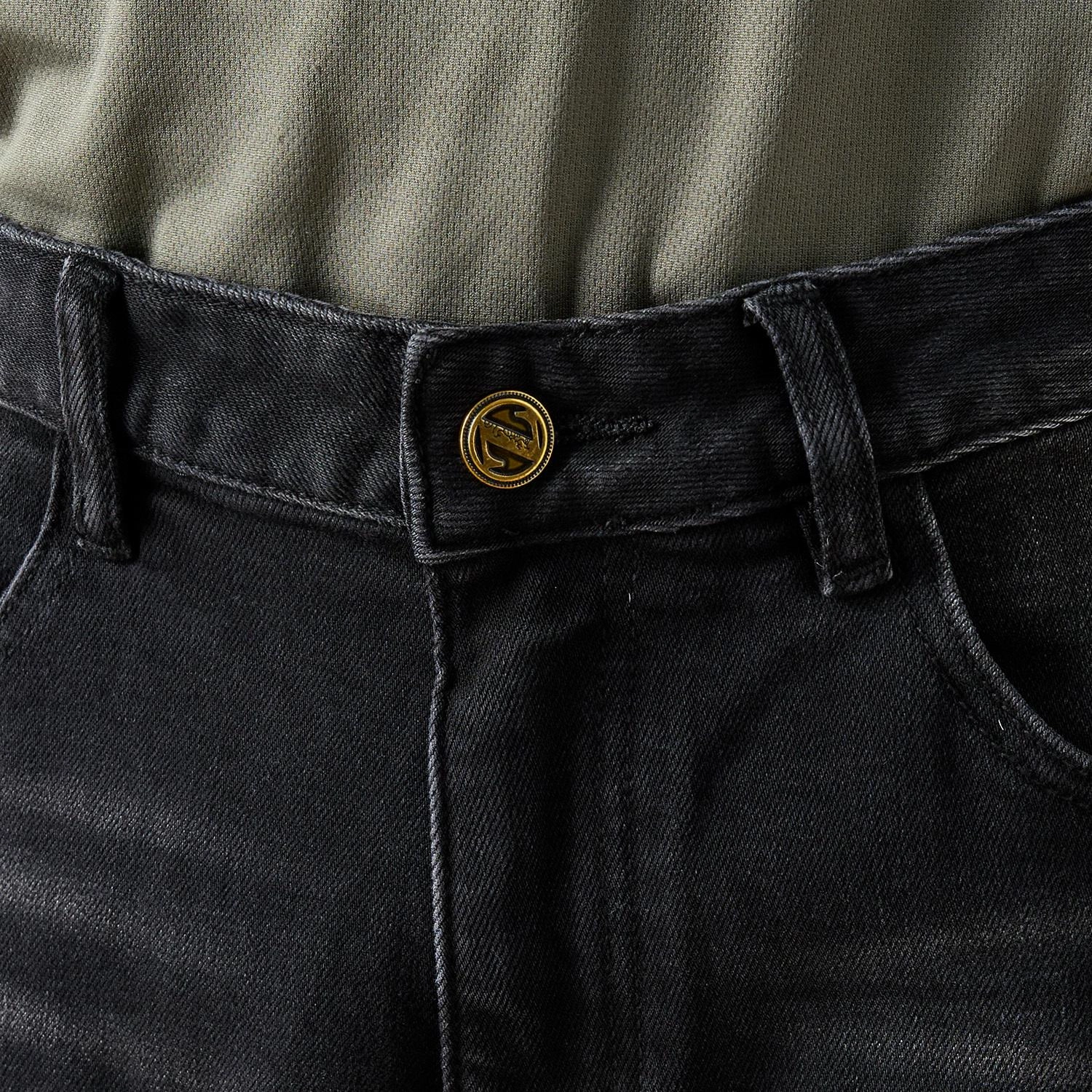 Lee Cooper