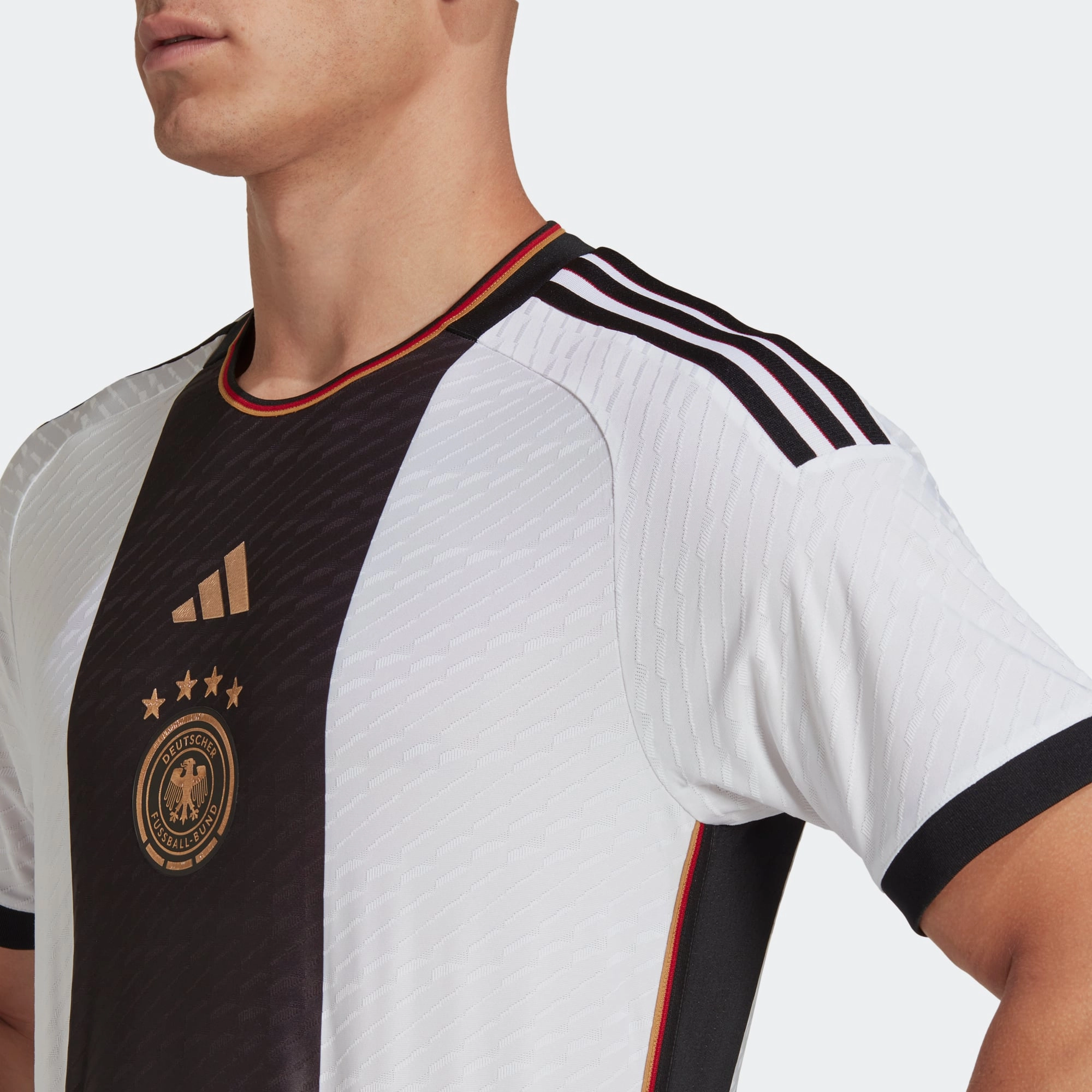 adidas 2022 Logo AU