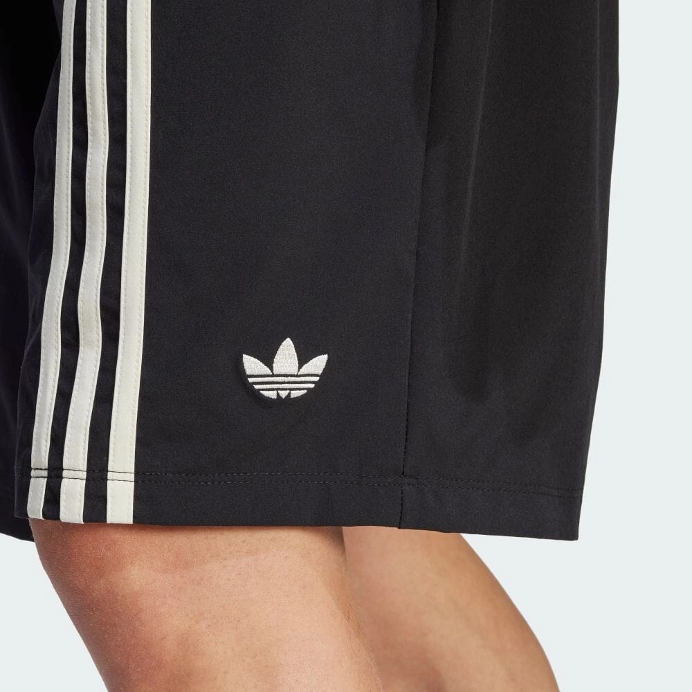 adidas originals Logo