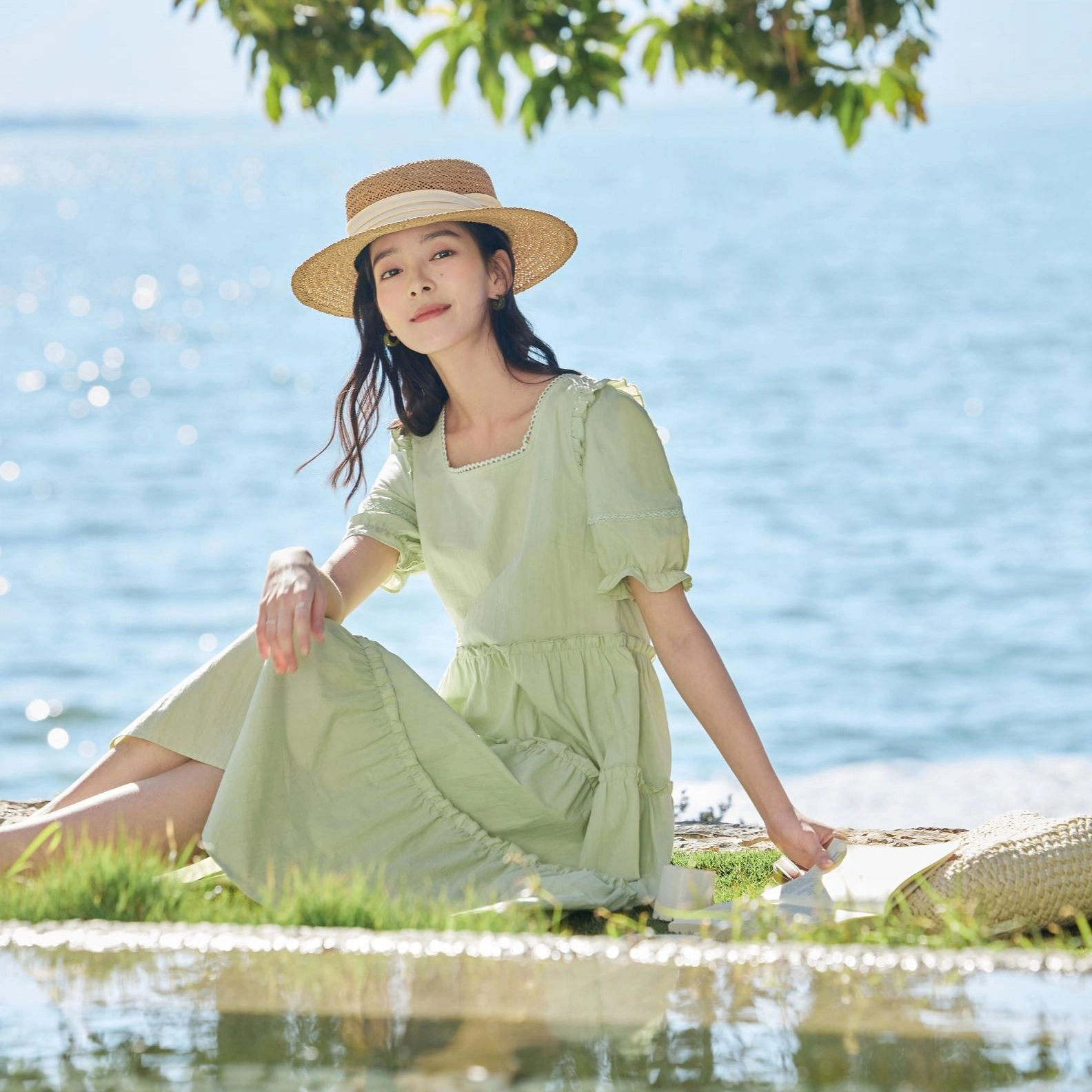 茵曼 提花方领显瘦蛋糕裙泡泡袖长款短袖连衣裙 夏季 女款 含礼盒装