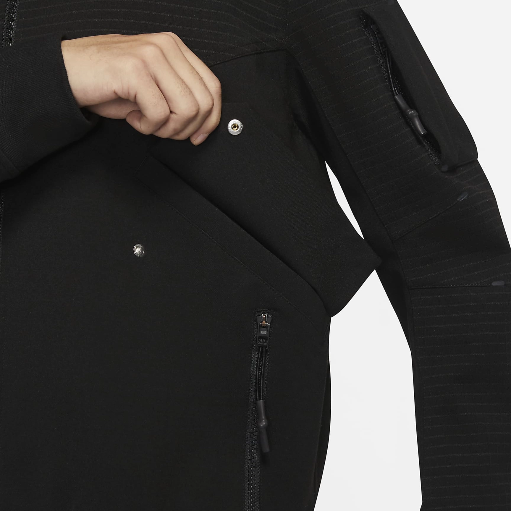 Nike Sportswear Storm-fit Tech Pack