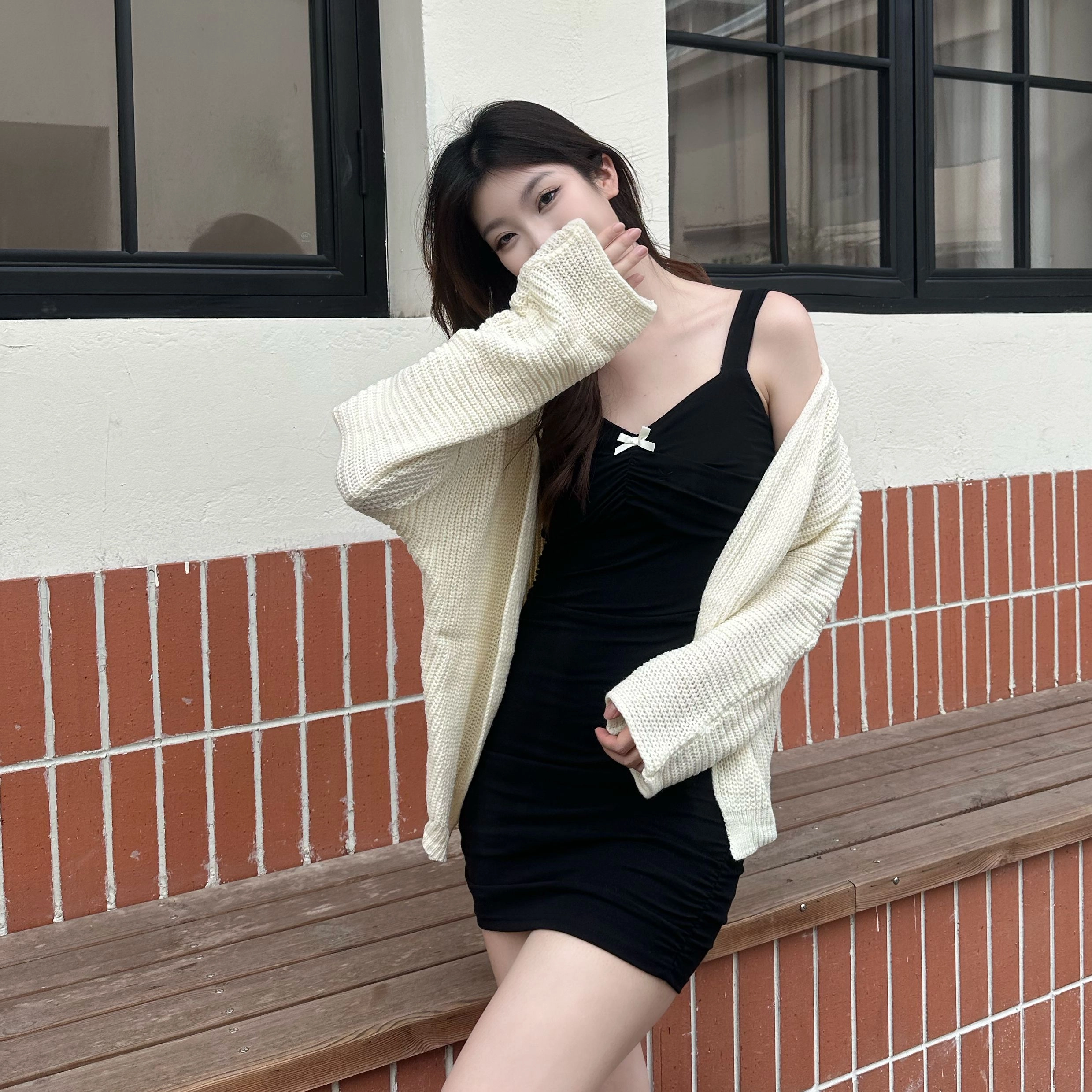 九条喵 纯色针织开衫包臀短款吊带连衣裙套装制服 女款
