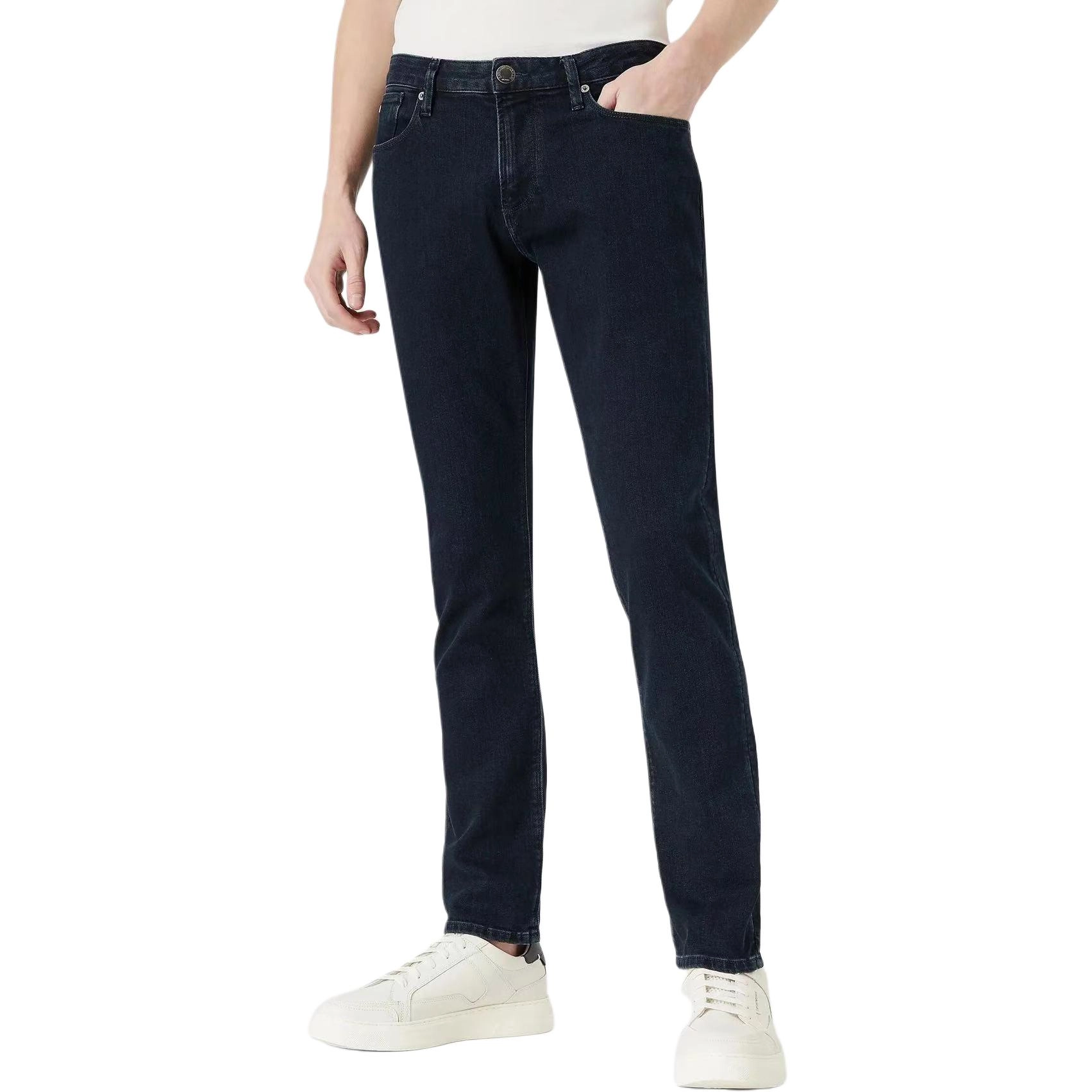 EMPORIO ARMANI FW21 Logo