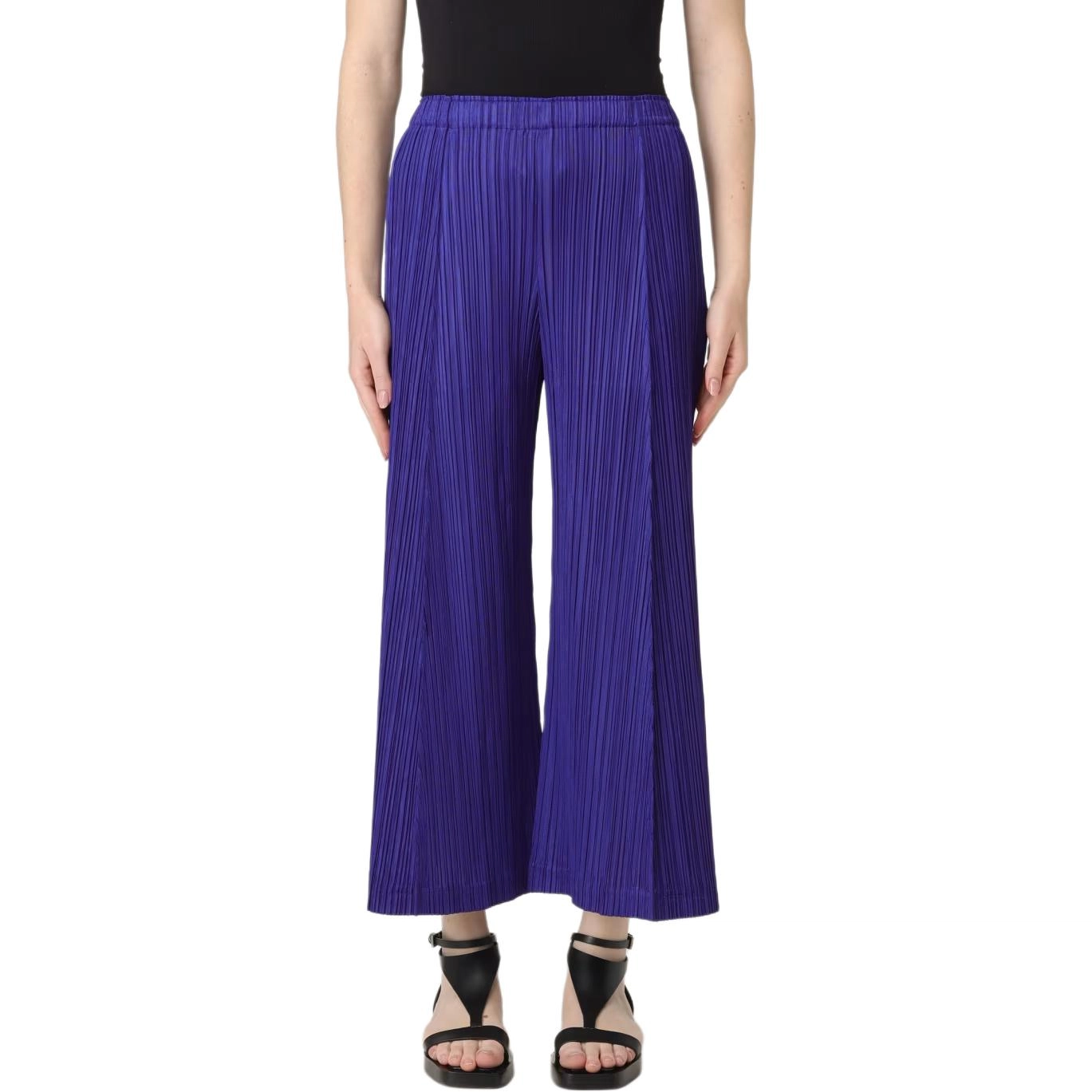 PLEATS PLEASE ISSEY MIYAKE