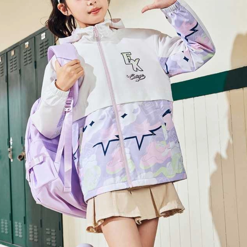 鸿星尔克儿童 时尚洋气舒适百搭加厚连帽长袖大衣 纯净白 青少年
