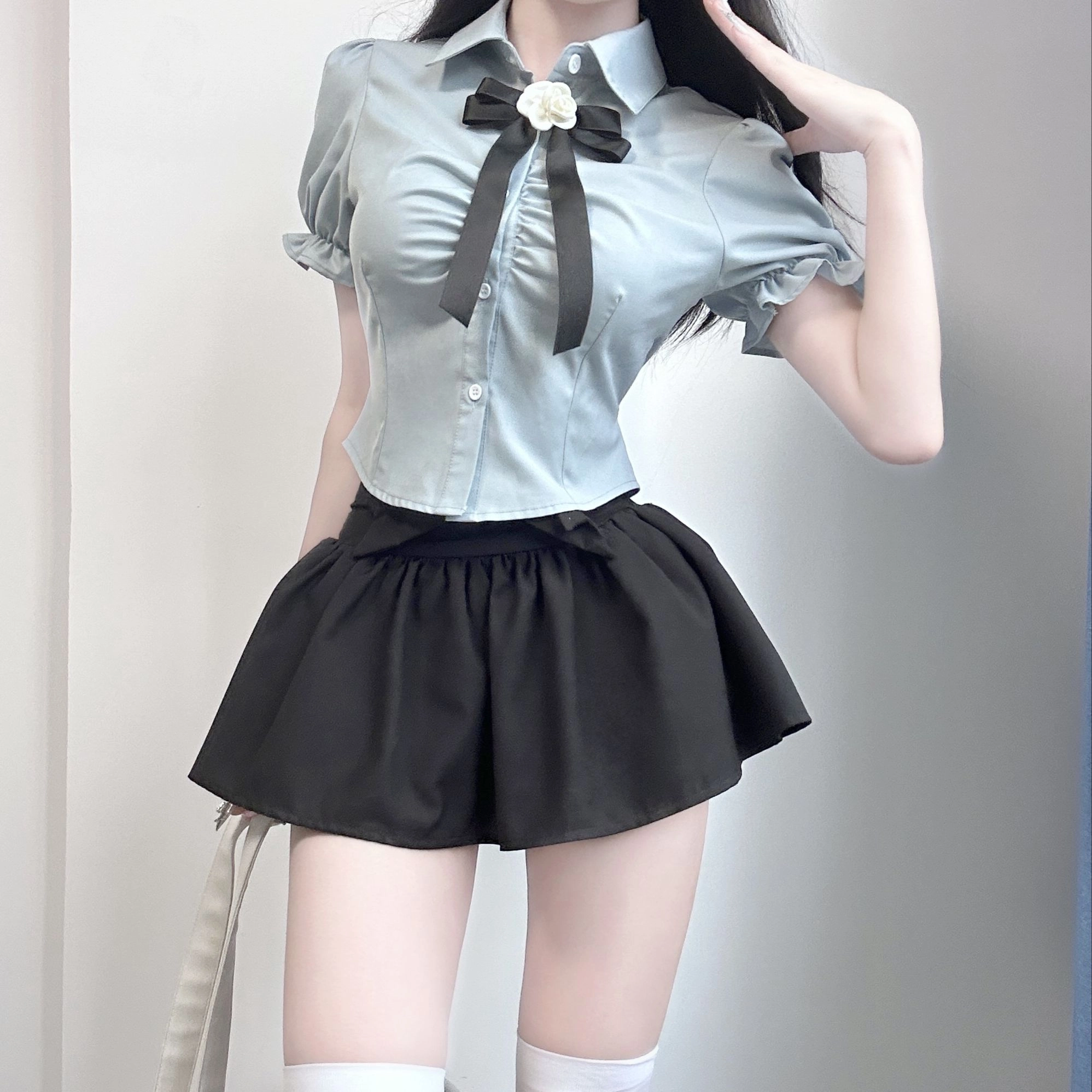 九条喵 纯色收腰抽褶泡泡袖短袖衬衫 女款 蓝色