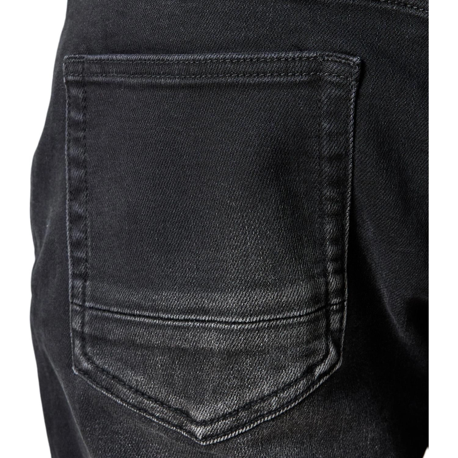 Lee Cooper