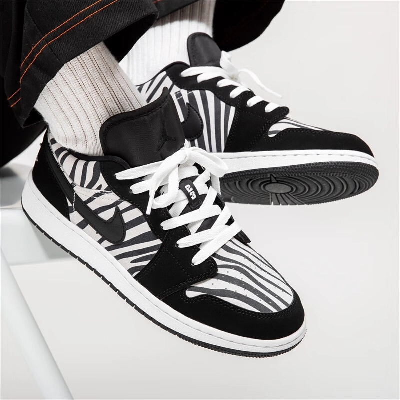 Jordan Air Jordan 1 Low Zebra GS