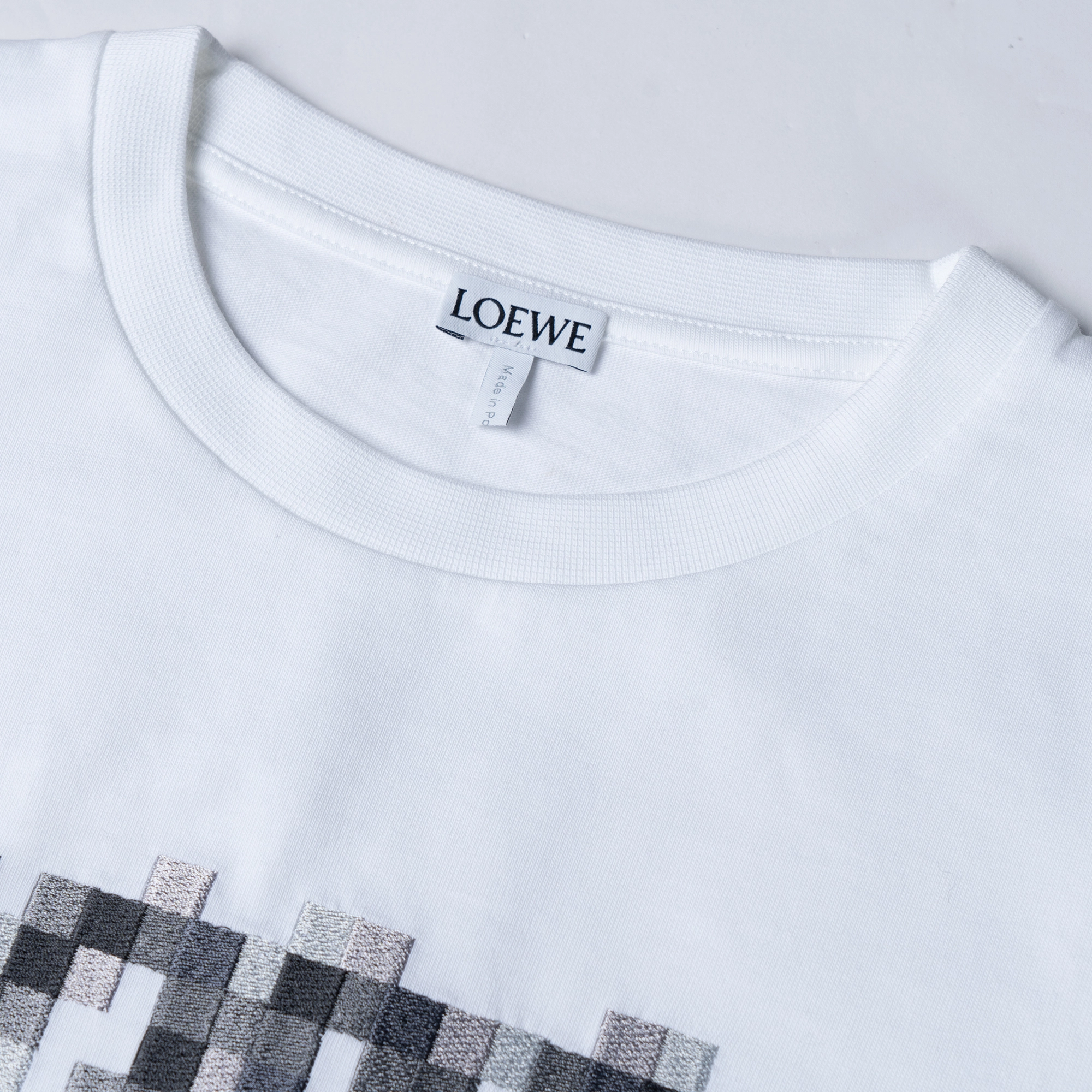 LOEWE SS23 Pixel Anagram-embroidered LogoT