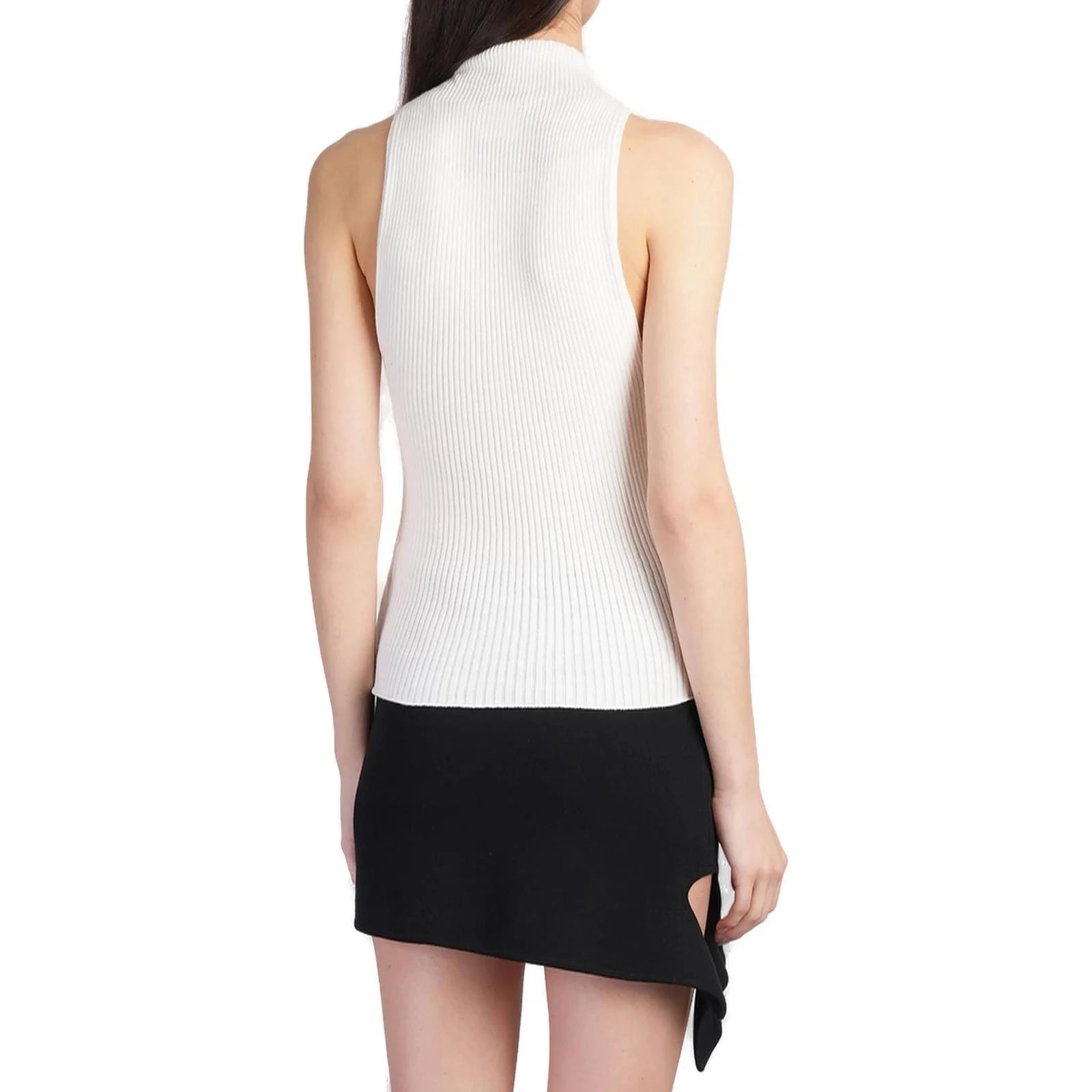 COURREGES