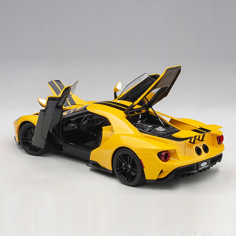 AUTOart 118 FORD GT 2017