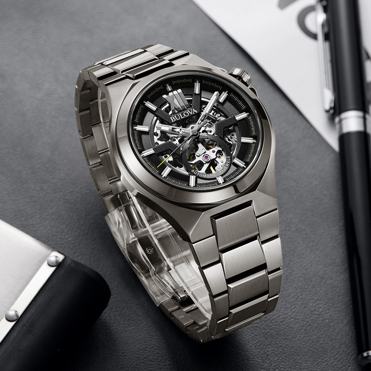 BULOVA 40mm 98A179