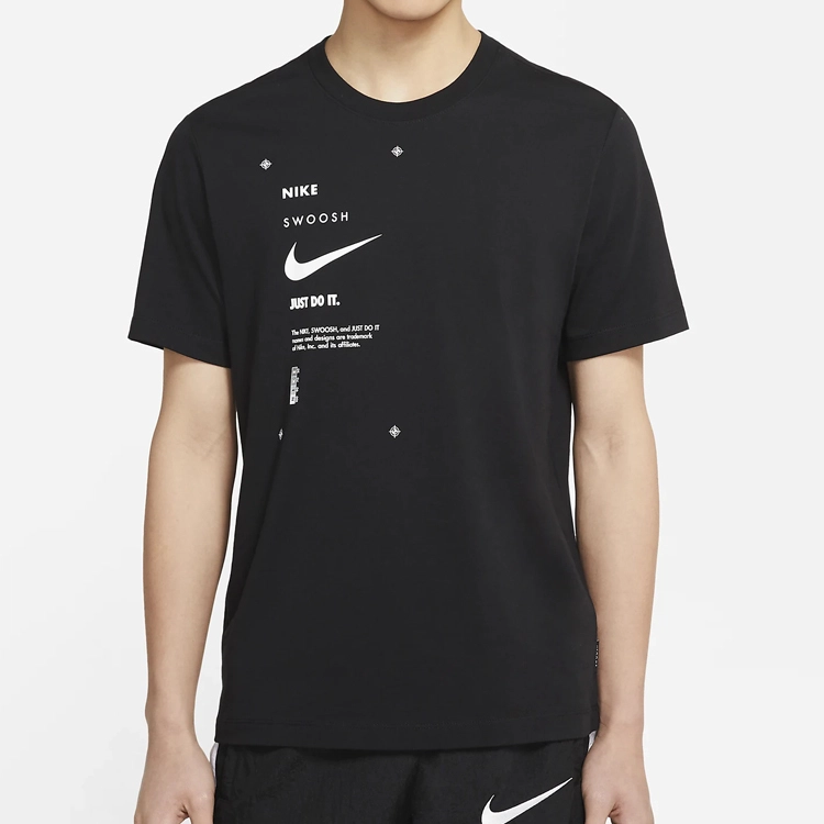 Nike Sportswear Swoosh Club T