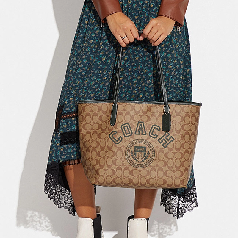 COACH City 33 Logo Tote