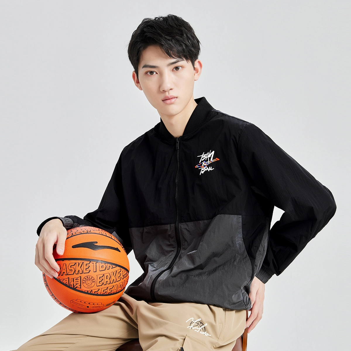 鸿星尔克 拼接字母休闲棒球领长袖夹克 男款 正黑