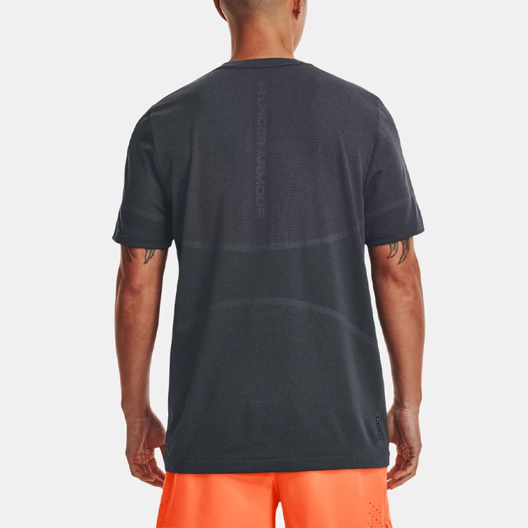 Under Armour T