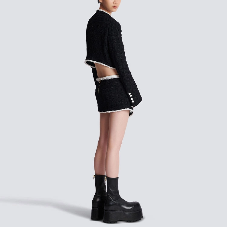 BALMAIN FW22 V