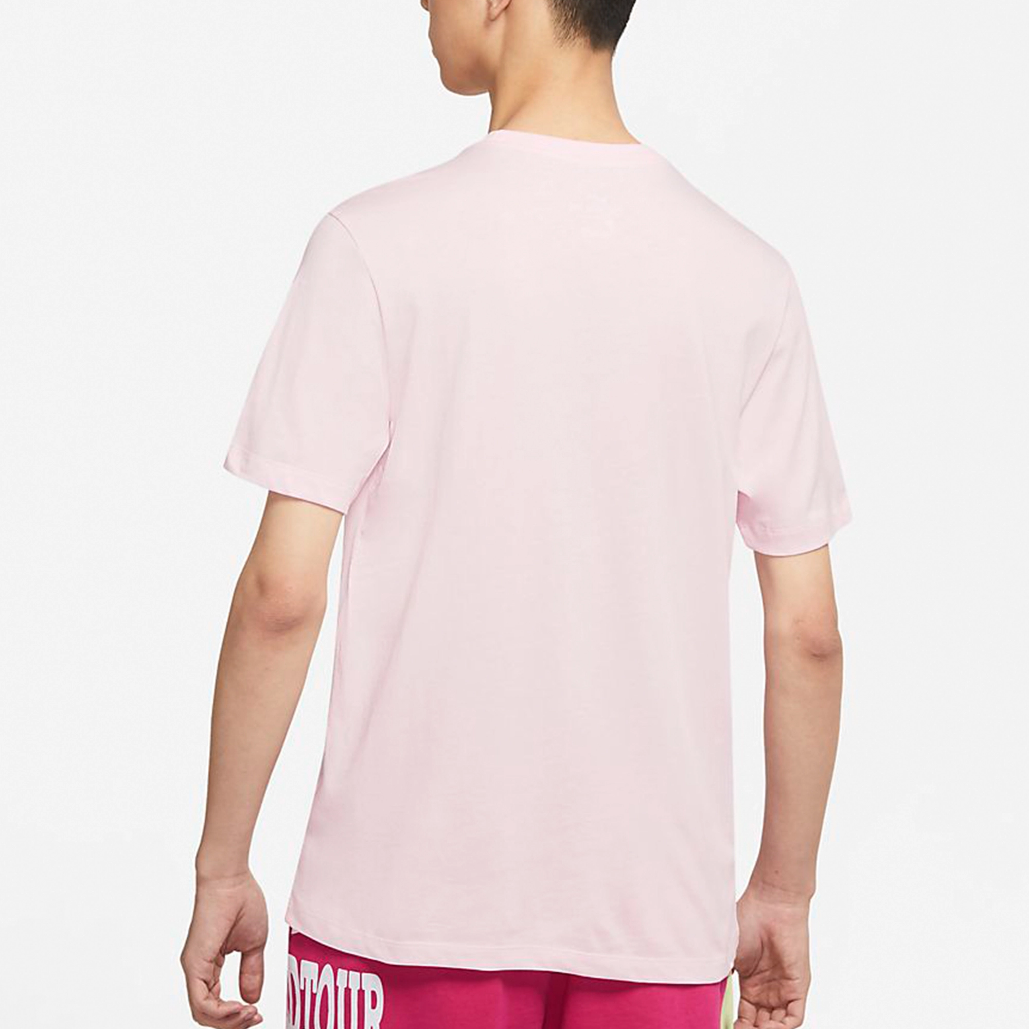 Nike Sportswear Swoosh LogoT