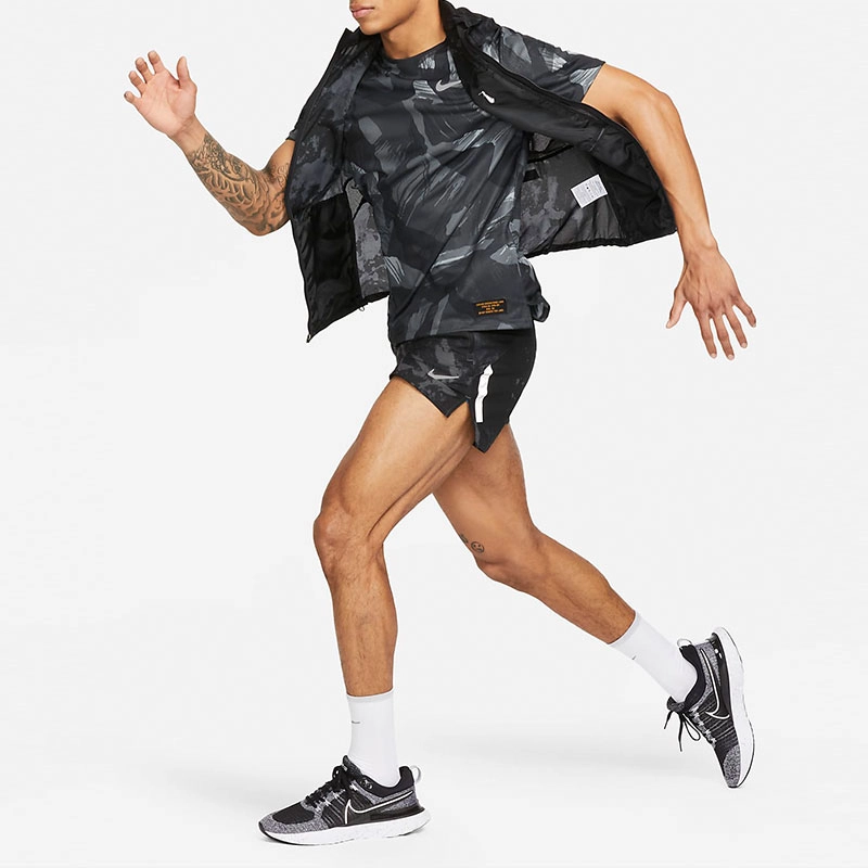 Nike Dri-FIT Miler T