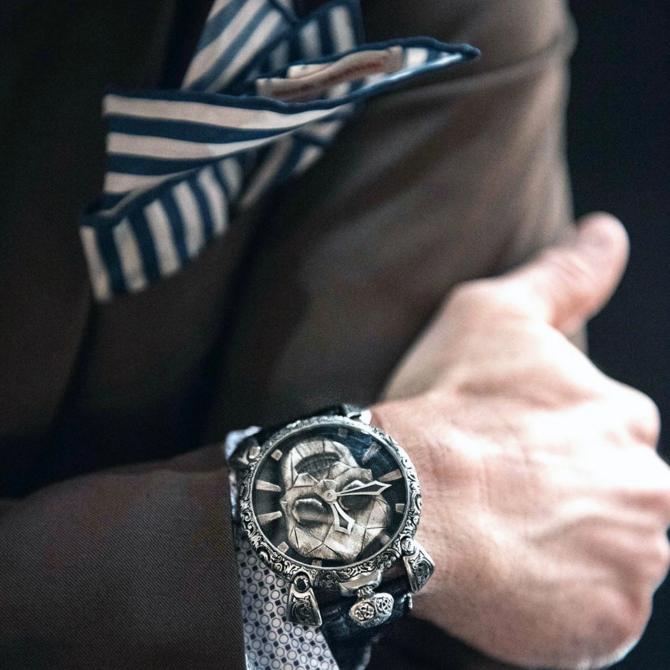 GAGA Skullpture 48 5060 CE