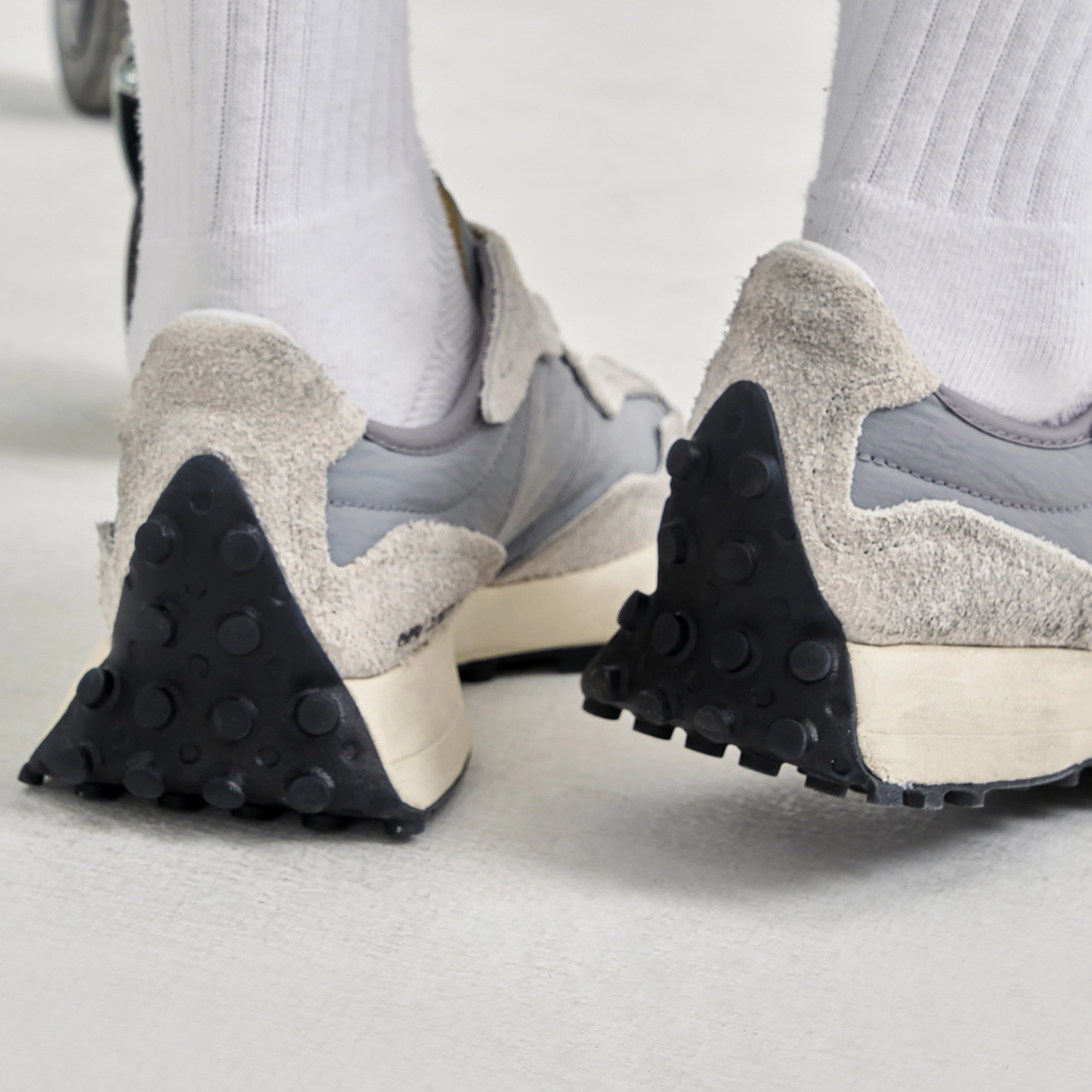 New Balance NB 327