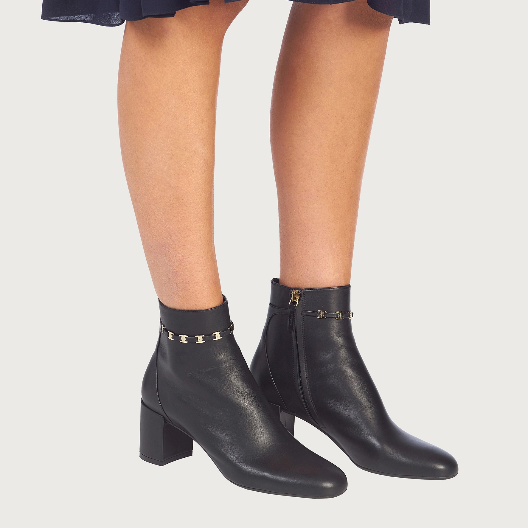 FERRAGAMO Vara