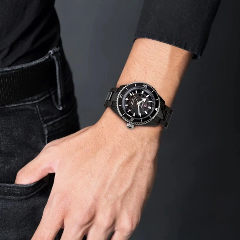 RADO Captain Cook 300 43mm R32127152