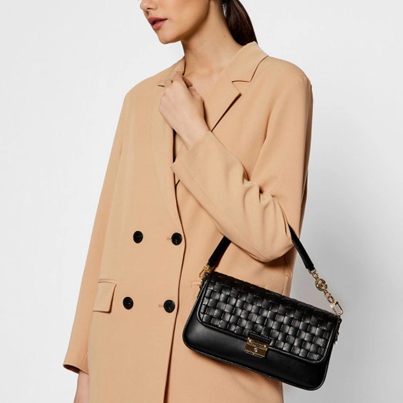 MICHAEL KORS MK Bradshaw Logo