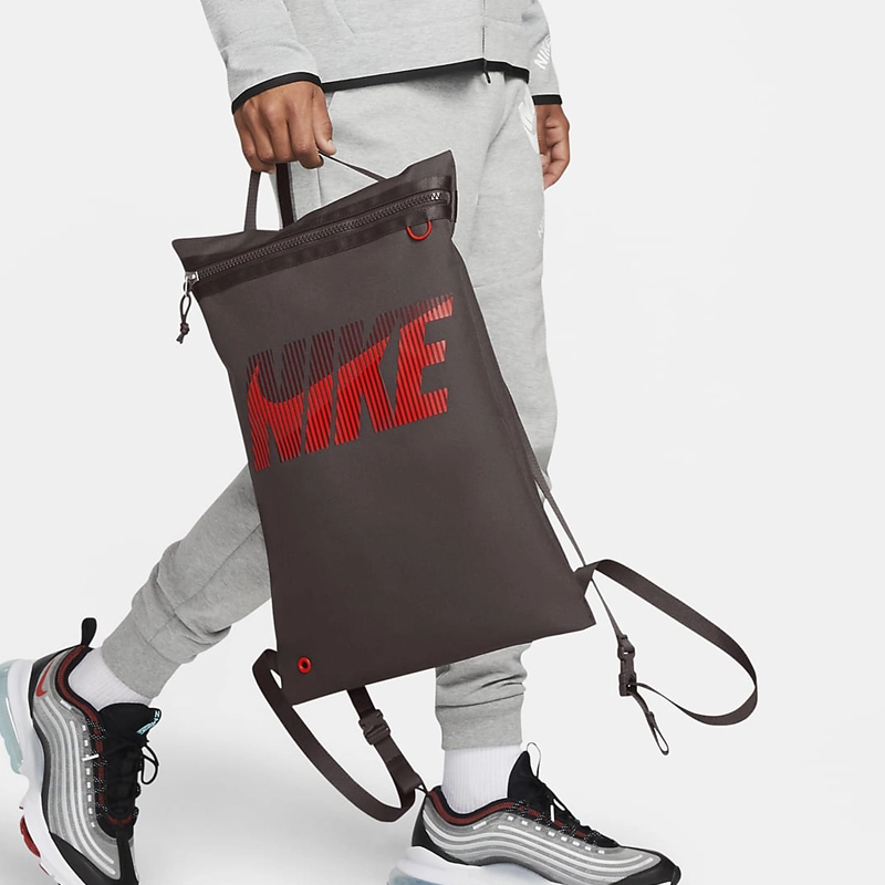 Nike Utility LOGO