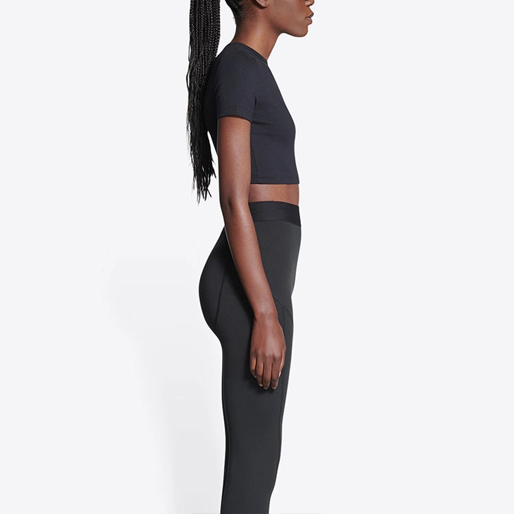 Balenciaga SS22 T