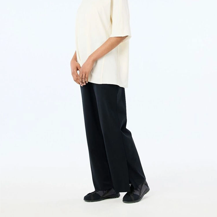 PLEATS PLEASE ISSEY MIYAKE