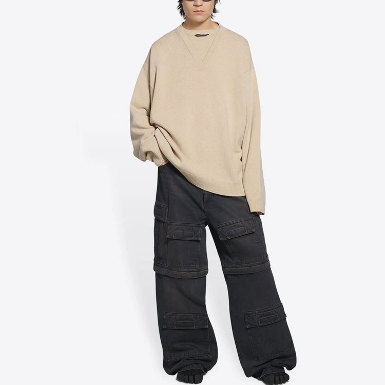 Balenciaga FW21 V