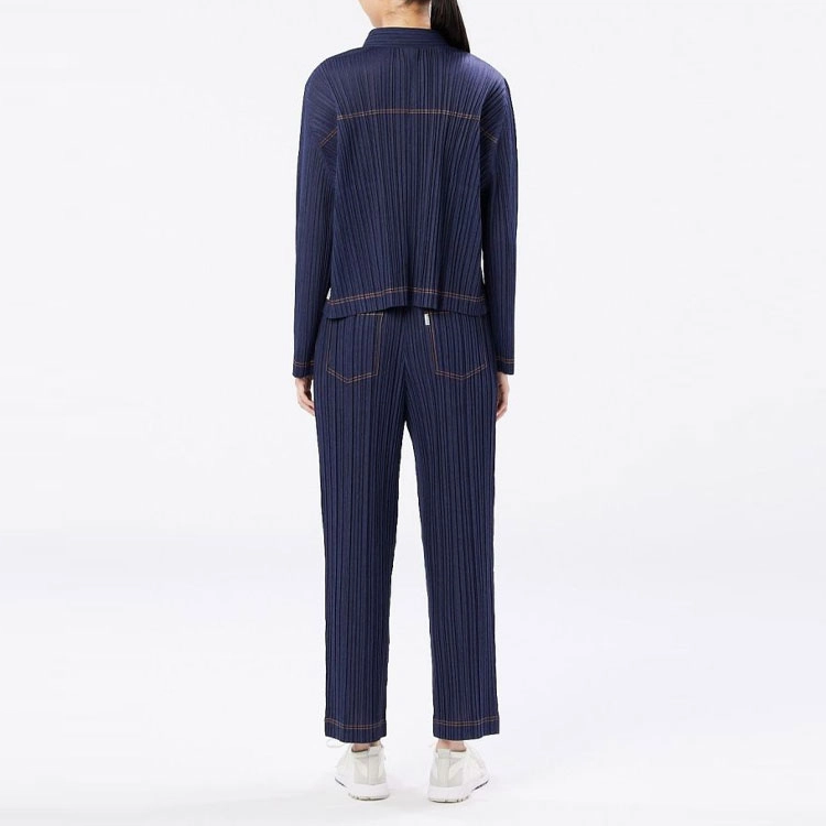 PLEATS PLEASE ISSEY MIYAKE