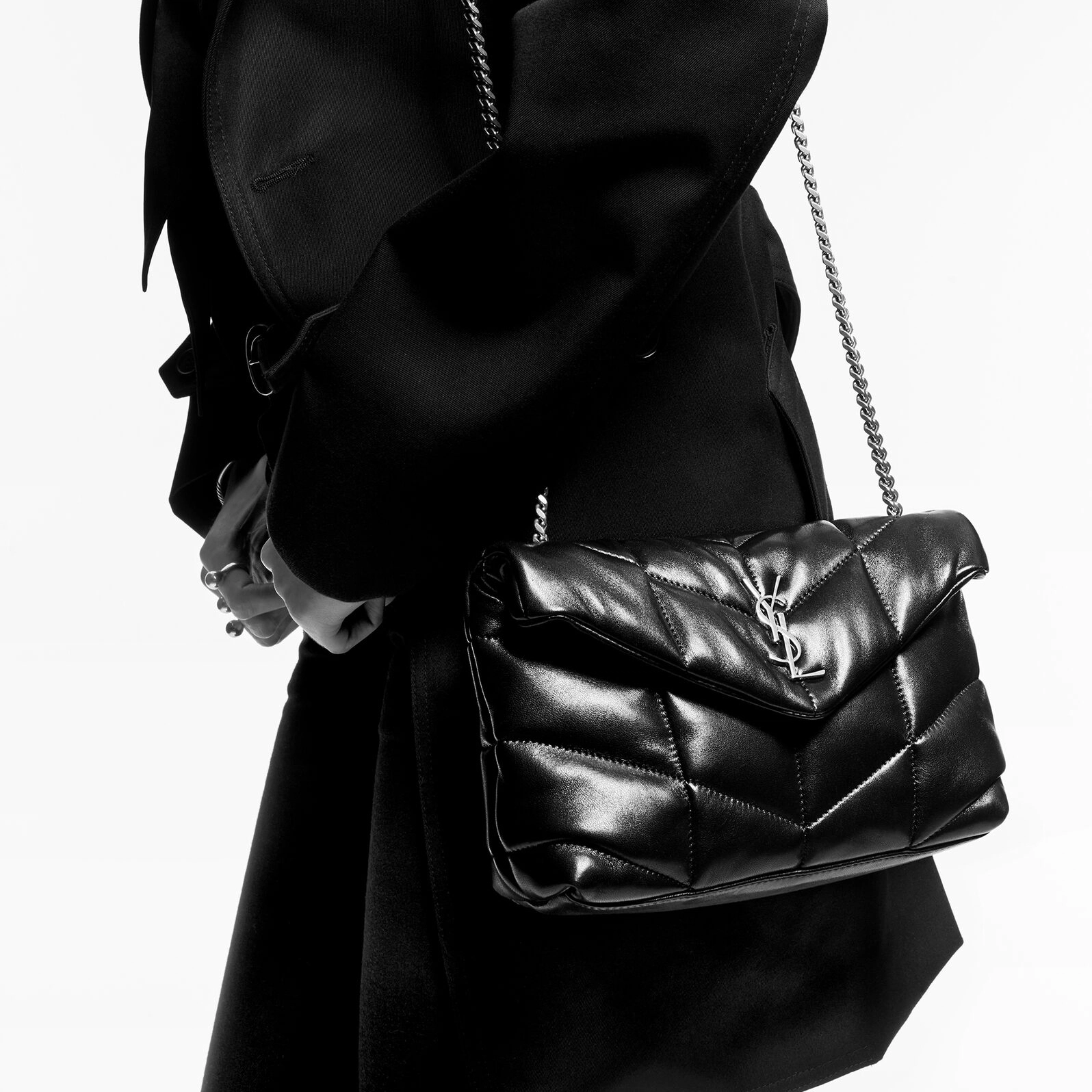 SAINT LAURENT YSL LOULOUPUFFER Logo