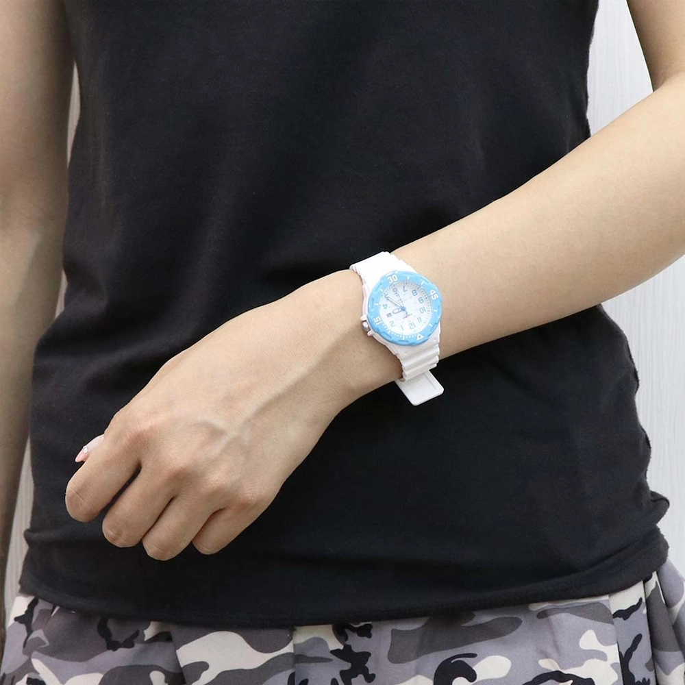 CASIO YOUTH LRW-200H-2C