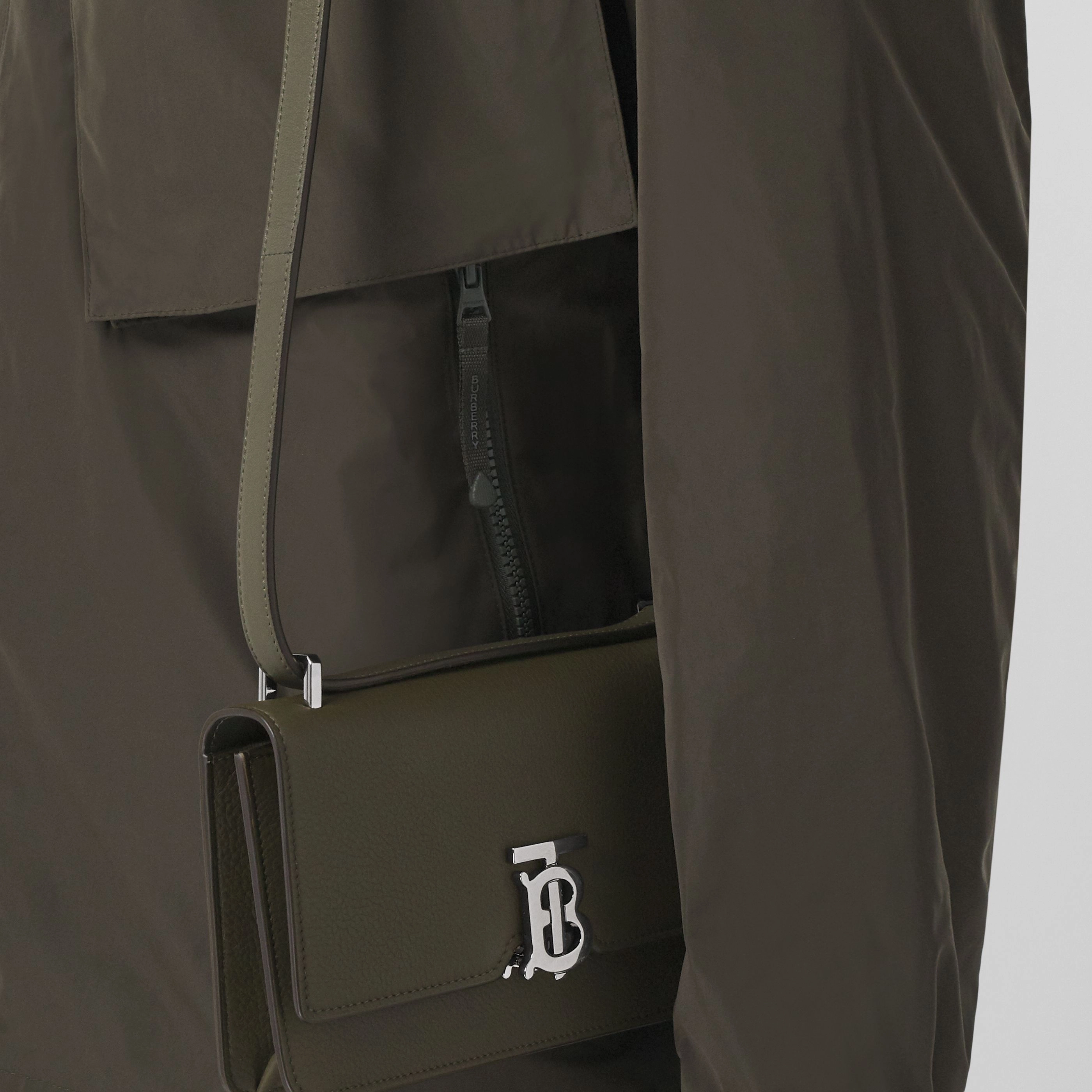 Burberry Robin- TB