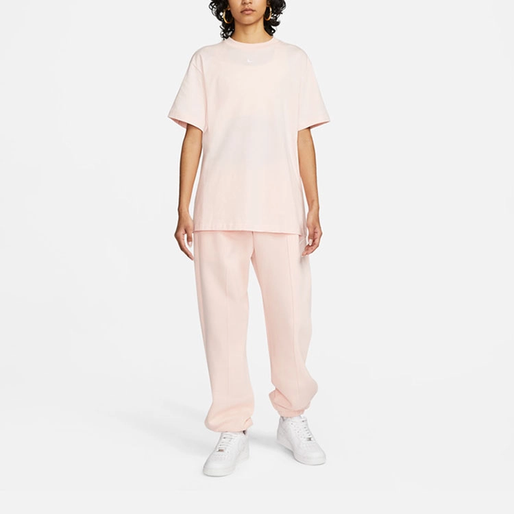 Nike Sportswear Essential LogoT