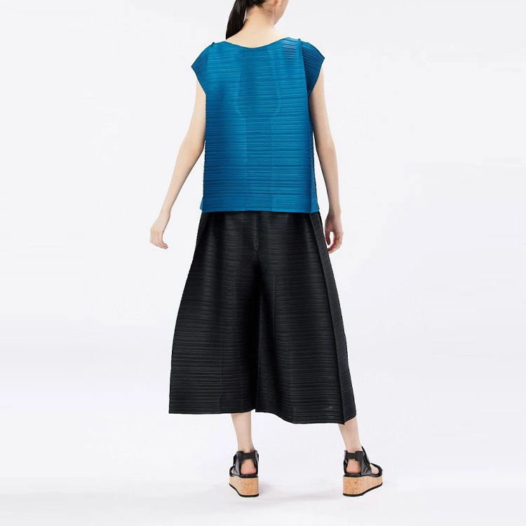 PLEATS PLEASE ISSEY MIYAKE SS22